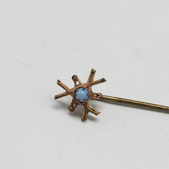 Vintage Gold Tone Stick Pin With Blue Opal Gemstone Accent Starburst Design - Picture 2 of 5